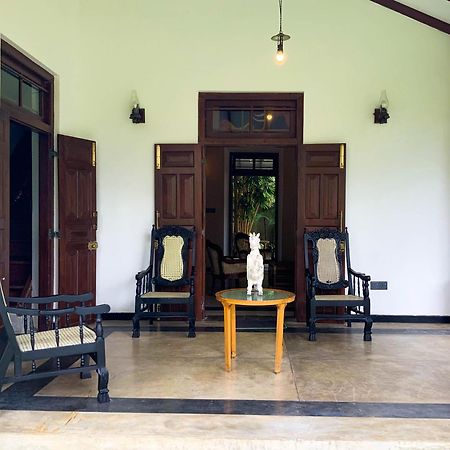 Headman House Antique Villa - A Seaside Royal Stay Ahangama Eksteriør bilde