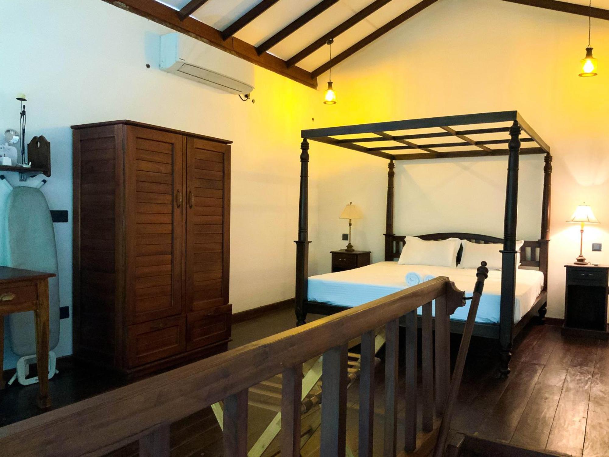 Headman House Antique Villa - A Seaside Royal Stay Ahangama Eksteriør bilde