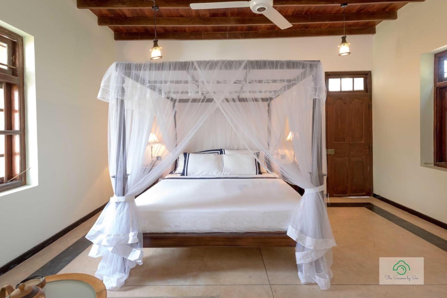 Headman House Antique Villa - A Seaside Royal Stay Ahangama Eksteriør bilde