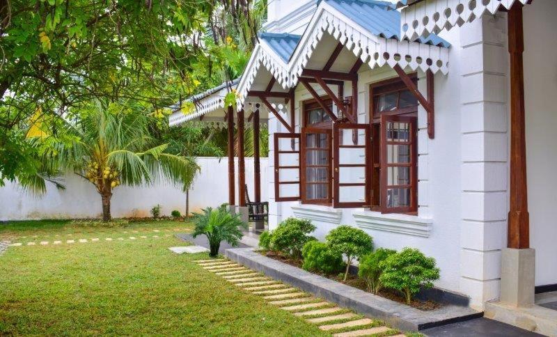Headman House Antique Villa - A Seaside Royal Stay Ahangama Eksteriør bilde