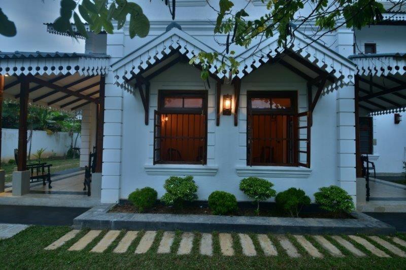 Headman House Antique Villa - A Seaside Royal Stay Ahangama Eksteriør bilde