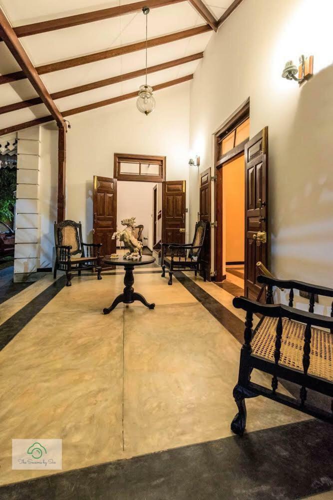 Headman House Antique Villa - A Seaside Royal Stay Ahangama Eksteriør bilde